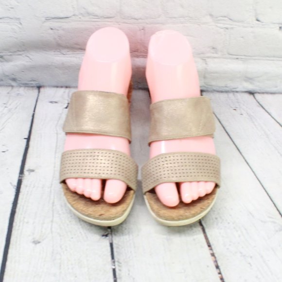 Adrienne Vittadini Calais Two Band Tan Leather Comfortable Slide Sandals 5.5 M - Picture 5 of 9